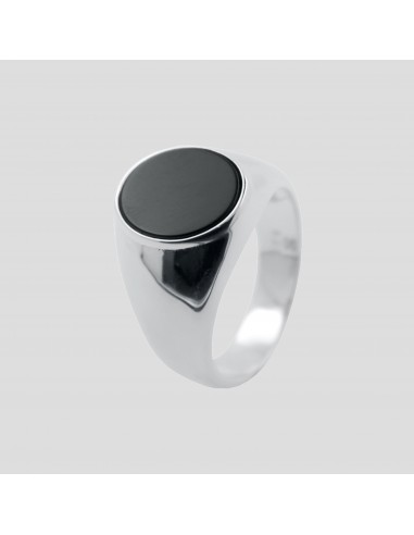 An oval c/piedra negra agata