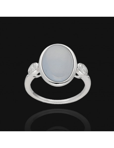 An.piedra lunar 15 mm x 10 mm cabuchon y 2 cz.