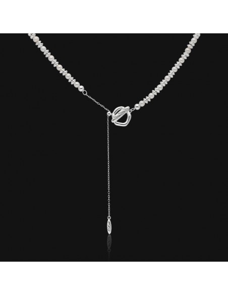 Collar de perlas de rio de 4 mm c/aros en el medio c/cierre irregular adelante (falso ) mosqueton at