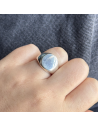 An sello oval tipo chevalier
