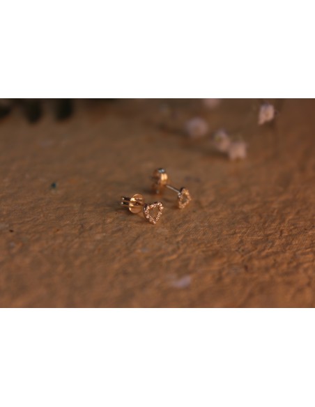 Tor. 18k corazon c/piedras